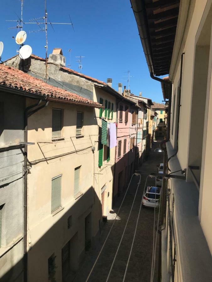 Le Deja Vue Apartment Citta di Castello Luaran gambar