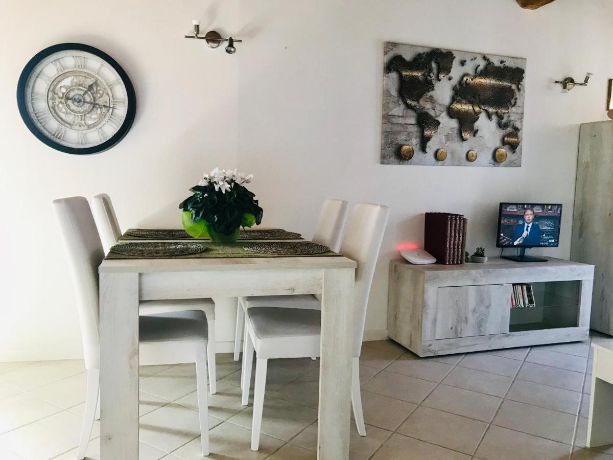 Le Deja Vue Apartment Citta di Castello Luaran gambar