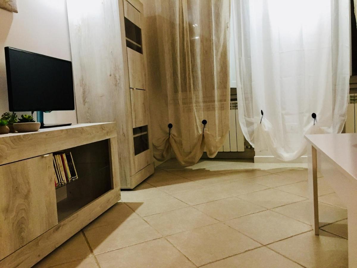 Le Deja Vue Apartment Citta di Castello Luaran gambar