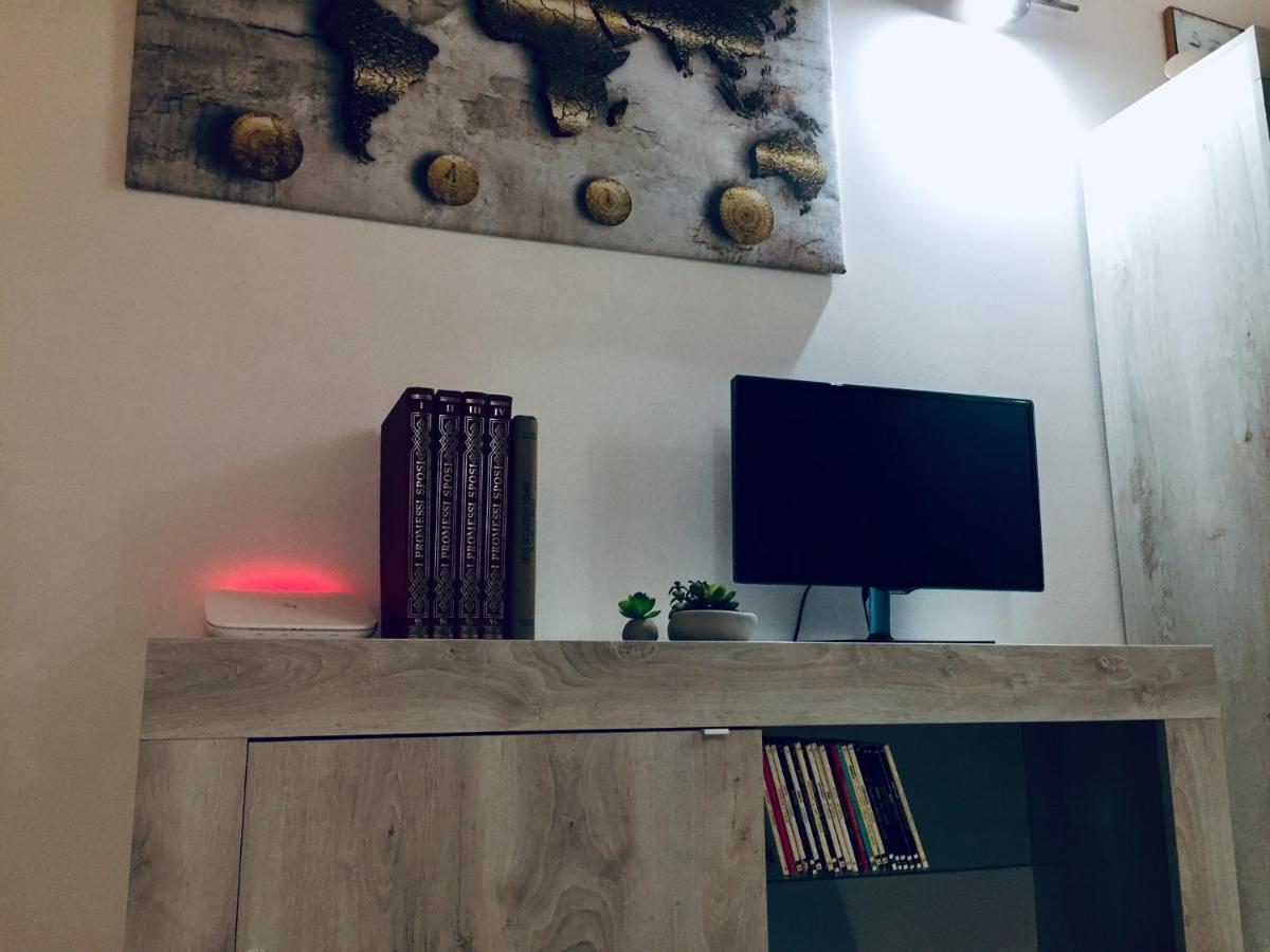 Le Deja Vue Apartment Citta di Castello Luaran gambar